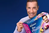 Prominente Tee-Edition: Plötzlich grinst Kai Pflaume Euch im Supermarkt an