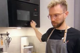 "Perfektes Dinner" aus der Mikrowelle? Damit hat Basti nicht gerechnet