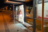Mehrere Wartehäuschen in Erfurt mutwillig zerstört