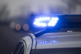 Auto auf Schienen der Stuttgarter Stadtbahn geschleudert