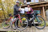 Sie absolvierte 1241 Kilometer in 20 Tagen: Imkerin ist die Chemnitzer Radel-Königin