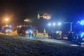 Person aus Opel geschleudert: Heftiger Unfall mit drei Schwerverletzten