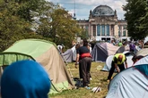 Gaza-Protestcamp darf wieder vor Bundeskanzleramt, doch unter einer Bedingung