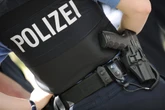 Mutmaßlich geplante Anschläge: Polizei durchsucht zwei Wohnungen
