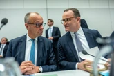 Nach Debatte um Leihmutterschaft: Jens Spahn kündigt Rücktritt an