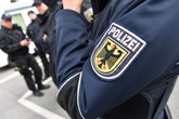 Teenie lässt die Sau raus: Polizei sprengt ausgeartete Geburtstagsfeier