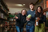 Gerettet! Kunden übernehmen Unverpackt-Laden