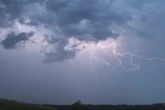 Nach Temperaturen über 30 Grad: Hitzegewitter mit Starkregen, Sturm und Hagel