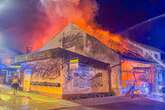 Flammeninferno in Wohnhaus und Lagerhalle: Millionenschaden in Achern!