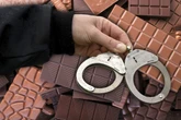 Süße Beute, bitteres Ende: Mutmaßlicher Schokoladendieb in Dresden gefasst