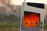 Flammen in Dresdner Entsorgungsbetrieb! Müllhalle brennt, Gestank zieht durch die Stadt