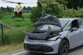 Unfall am Bahnübergang: Rettungshubschrauber im Einsatz