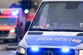 Honda crasht in Gegenverkehr: Fahrer stirbt, drei weitere Menschen im Krankenhaus