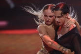 "Besseres Sixpack": Bei Milano purzeln die Pfunde durch "Let’s Dance"