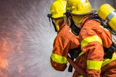 Linienbus fängt Feuer und brennt völlig aus
