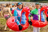 Gut 2000 Tapfere stürzen sich beim "Elbeschwimmen" ins Nass