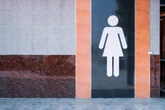 Schluss mit Schlangen vorm Damenklo! Bayern plant Toiletten-Revolution
