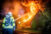 Alte Dorfschmiede in Flammen: Rentner (†74) in den Trümmern entdeckt