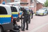 89-Jähriger läuft mit Waffe herum und löst Großeinsatz aus
