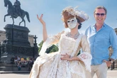Mafia-Mia-Dinnershow: Karnevals-Aufnahmen auf dem Theaterplatz