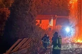 Nonnen fliehen vor gewaltiger Feuerwand und verlieren Dach überm Kopf