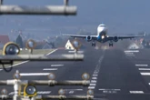 Rauch an Bord: Passagier-Flugzeug landet außerplanmäßig im Südwesten