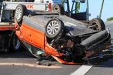 VW überschlägt sich auf Autobahn im Norden: Drei Menschen teils schwer verletzt