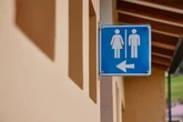 Passpflicht am Pissoir: Hier dürfen nur Einheimische aufs WC