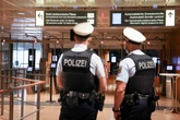 International gesucht: Polizei schnappt mutmaßlichen Millionenbetrüger am Münchner Flughafen