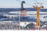 Skifahrer brauchen Geduld: Betrieb auf Fichtelberg startet verzögert