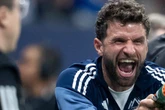 Erster Titel für Bayern-Ikone in Kanada: "Radio Müller läuft jetzt auf Englisch"