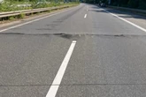 Hitzewelle: Fahrbahn der A5 hebt sich - Autobahn dicht!