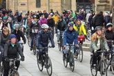 Radtour durch Dresden gegen das Vergessen