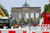 Marathon, Demos, Waffenverbot: Polizei riegelt Berlins Mitte ab
