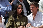 Brad Pitt kuschelt mit Freundin: Hollywoodstar zeigt seine Liebe