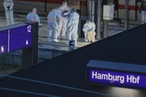 Messerattacke am Hauptbahnhof: Griff die Täterin auch schon ihren Vater an?
