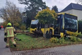 BVG-Bus auf Abwegen: Vier Verletzte und Schneise der Verwüstung in Karlshorst