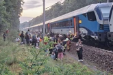 Hitze-Blog für Berlin: Brandenburg schreibt Geschichte, 600 Fahrgäste in Schwitze-ICE gefangen