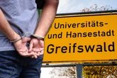Patient flüchtet aus geschlossener Klinik und wütet durch die Gegend