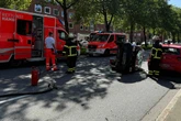 Schwerer Unfall legt Verkehr lahm: Fahrerin im Krankenhaus