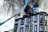 Feuer-Drama in Wohnhaus: Dachstuhl steht in Flammen, Kinder schreien um Hilfe