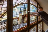 Neue, alte Fenster sorgen im Chemnitzer Rathaus für Durchblick