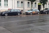 Mit Kamera auf dem Dach: Besonderer Opel in Dresden gesichtet