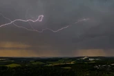 Hitzewelle ebbt ab: Jetzt rollen heftige Gewitter-Zellen auf NRW zu