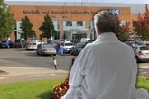 Mann vertraut auf "Dr. Google" - Jetzt hat er einen "Mini"-Penis
