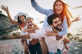 Fernweh? Diese Urlaubswitze sind besser als jede Postkarte!