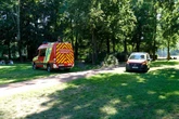 Rettungseinsatz am Schloßteich: Betrunkener schafft es nicht mehr ans Ufer