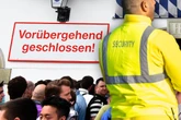 Bestechung auf der Wiesn: Security lässt Gäste gegen Geld ins Zelt