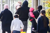 Hotelplätze weggefallen: 1100 Flüchtlinge mussten schnell verlegt werden
