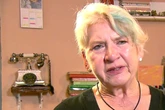 Frührentnerin Claudia kämpft mit geringem Einkommen vom Staat: "Damit leben oder dich umbringen"